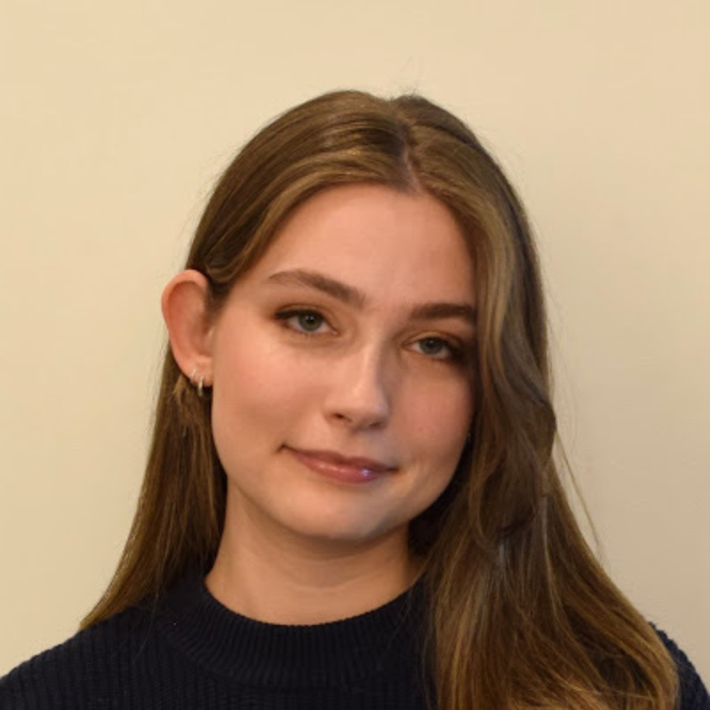 Meet your Posher, Elizabeth